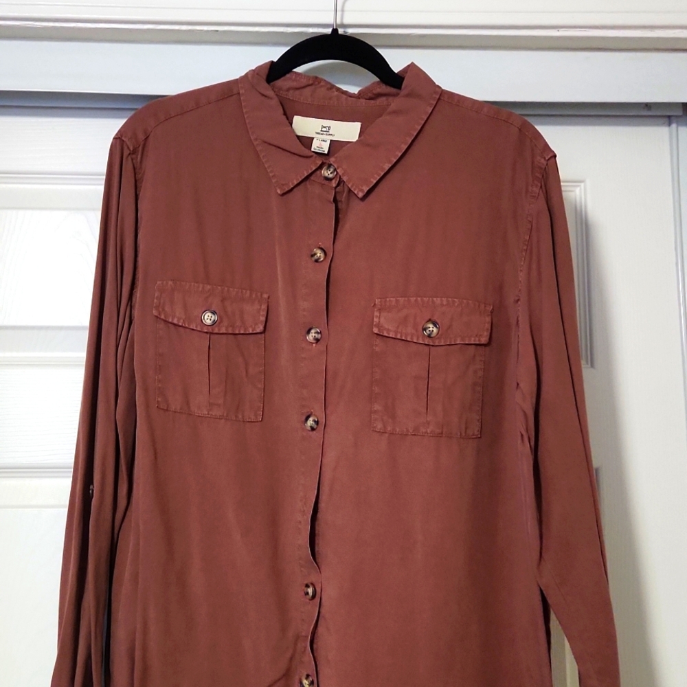THREAD & SUPPLY Button Down